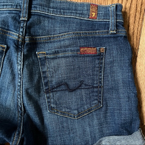 EUC 7 For All Mankind Roll Up Denim shorts - Picture 6 of 16